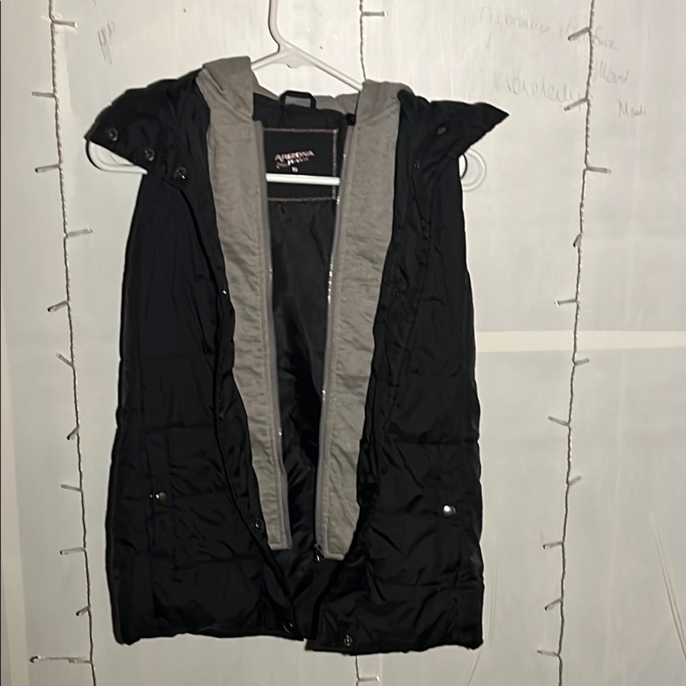 Aeropostale Black Puffer Vest with Hood